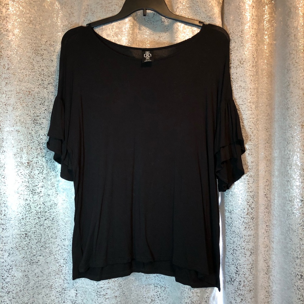 Agnes & Dora Ruffle Sleeve Top